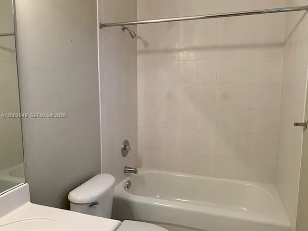 $2,700 | 2307 Anchor Court, Unit 4006, Dania Beach, FL 33312