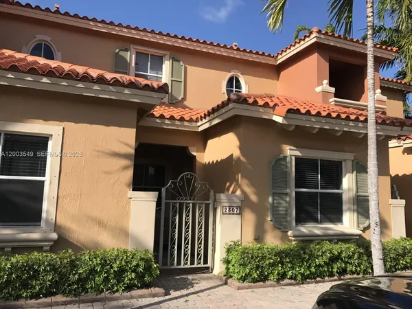 $2,700 | 2307 Anchor Court, Unit 4006, Dania Beach, FL 33312