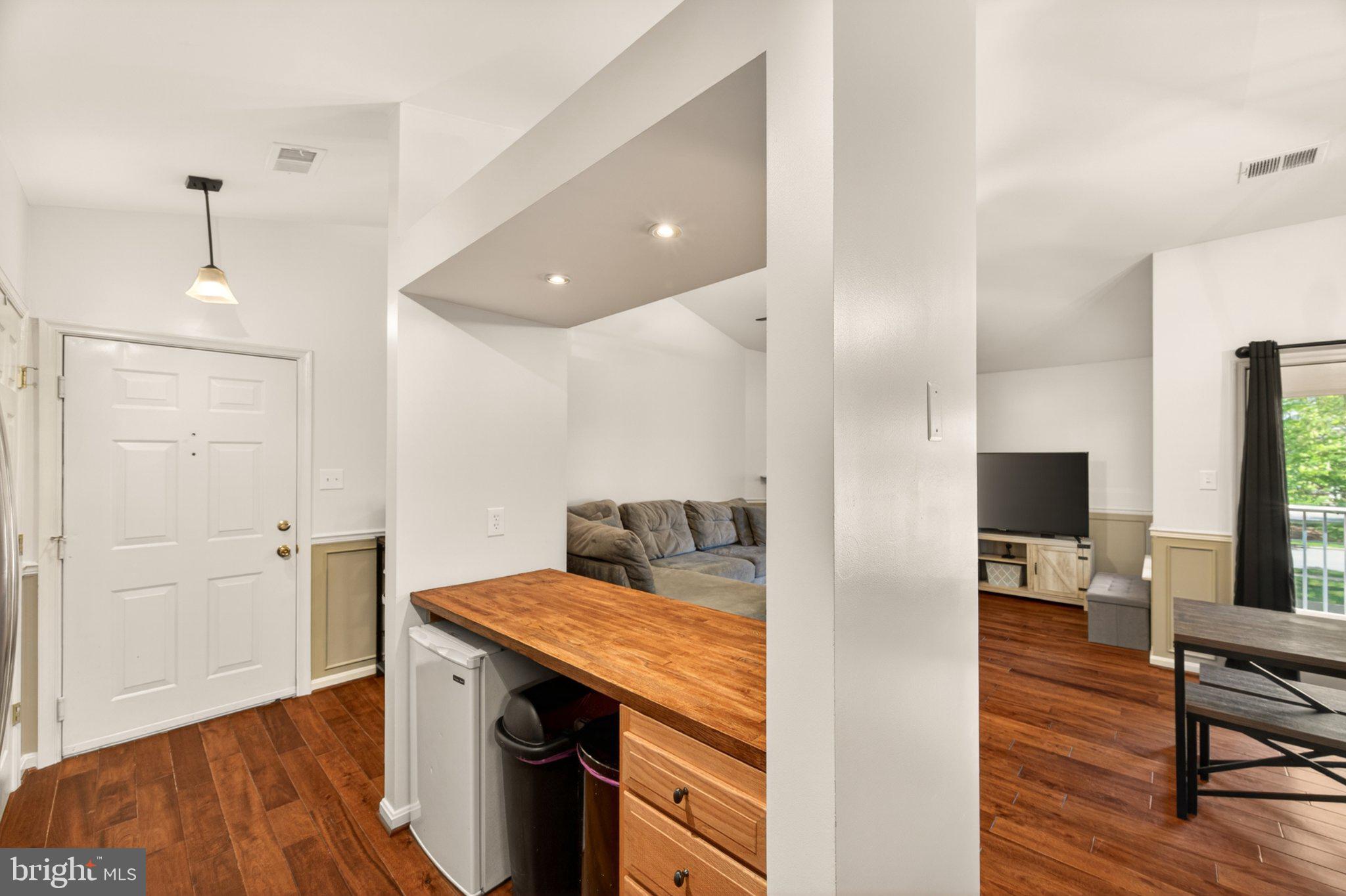 2104 Whitehall Road, Unit 2A Frederick, MD 21702 - Photo 5 of 33