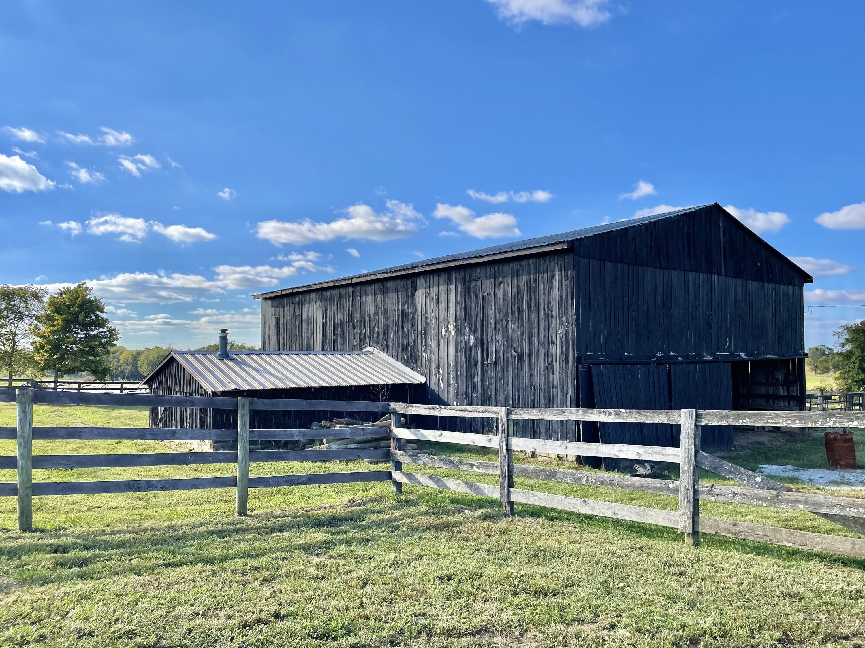 1407 Ruddles Mill Road Paris, KY 40361 - Photo 5 of 56 2D236855-56A9-4DA8-9C1B-ED49023328B7