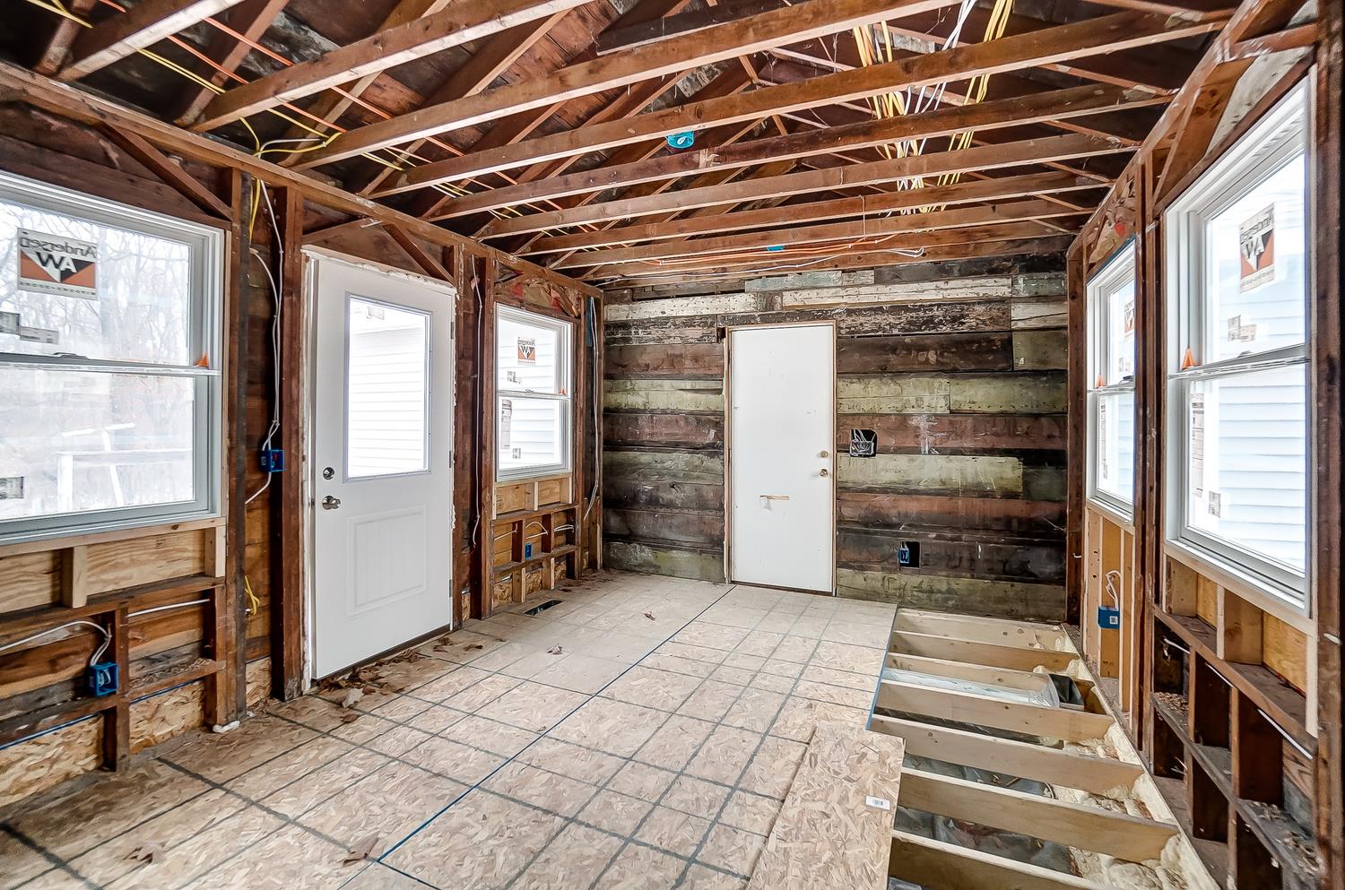 10407 Garman Road Leo, IN 46765 - Photo 8 of 26