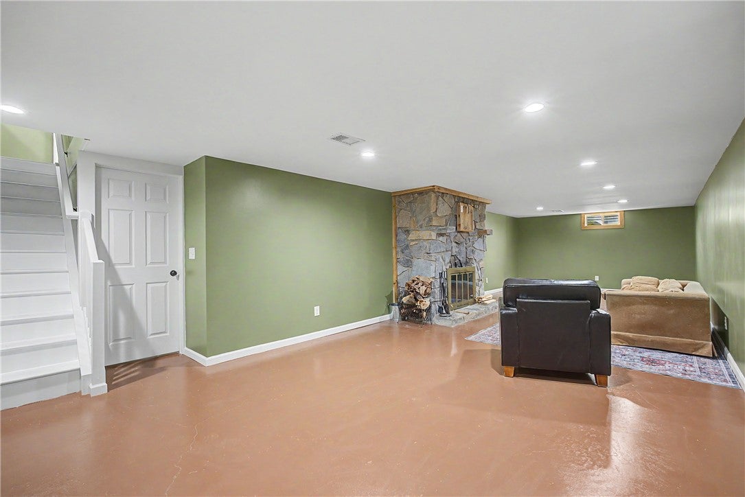 3964 Cloverdale Road Medway, OH 45341 - Photo 10 of 42 Gallery Image 10
