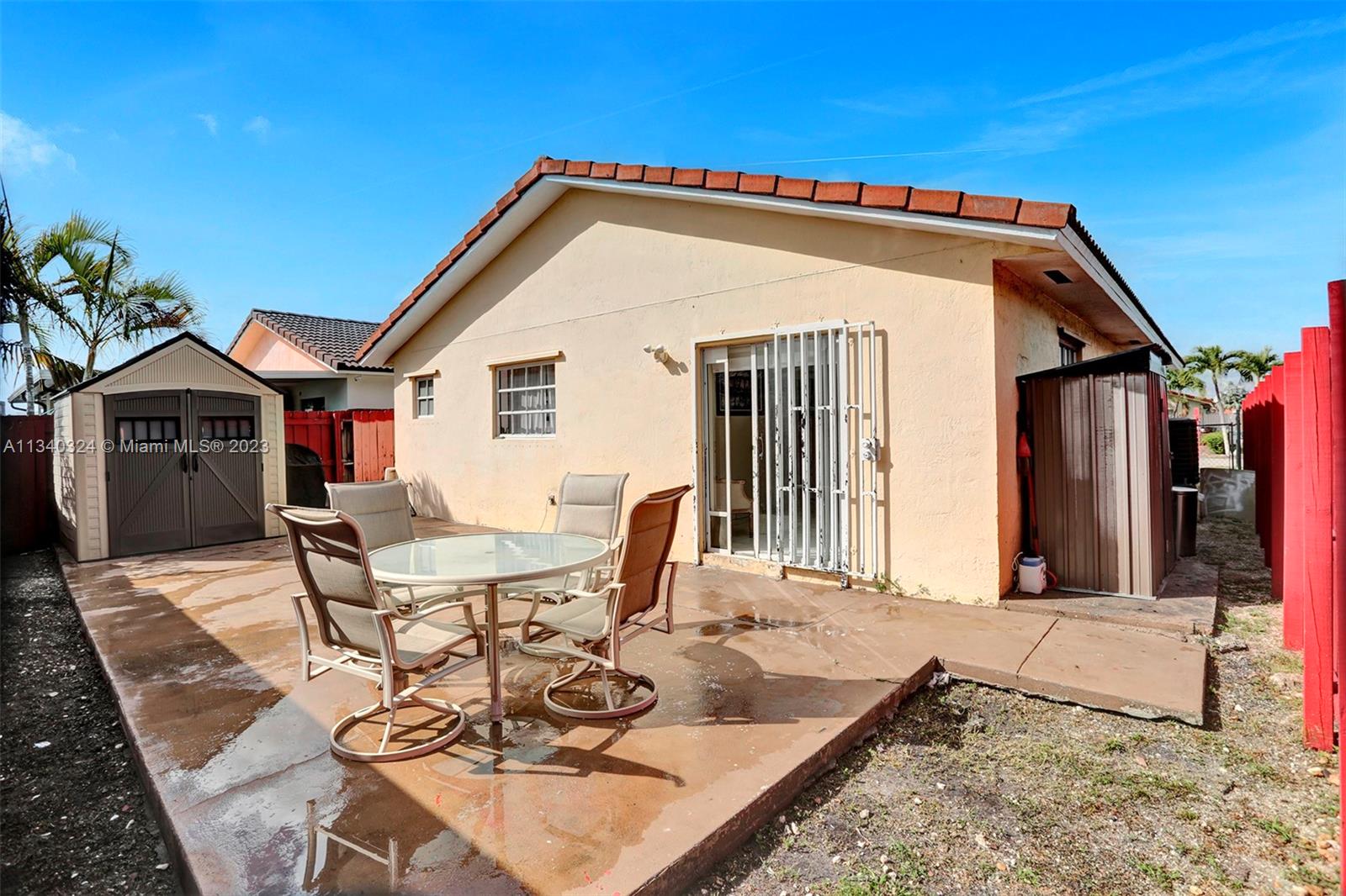 2574 West 71st Place Hialeah, FL 33016 - Photo 19 of 48