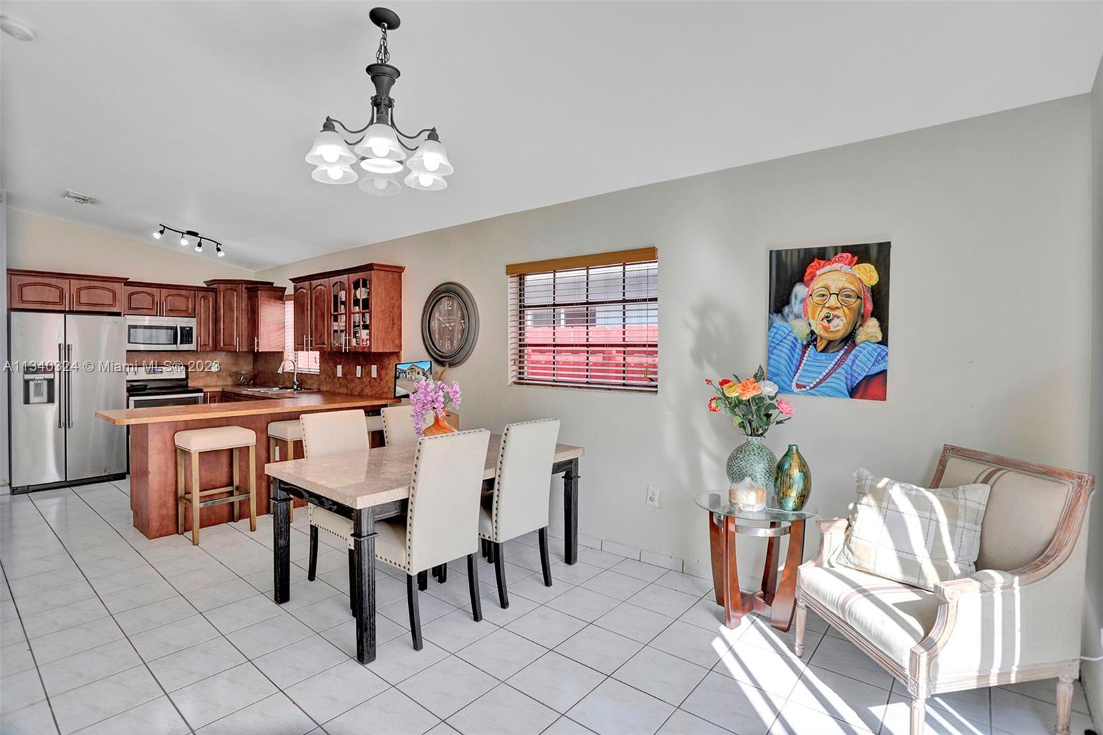 2574 West 71st Place Hialeah, FL 33016 - Photo 21 of 48