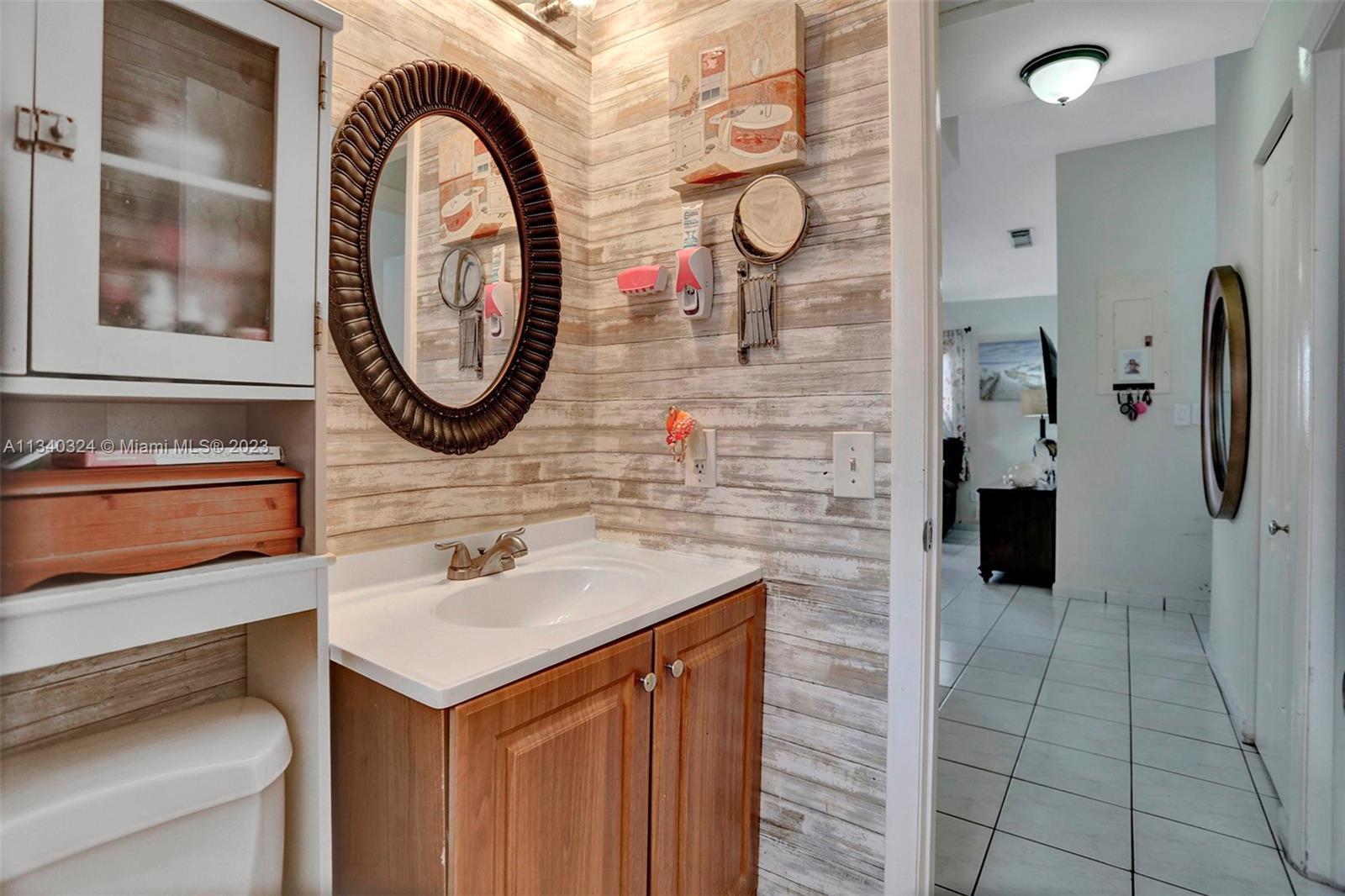 2574 West 71st Place Hialeah, FL 33016 - Photo 36 of 48