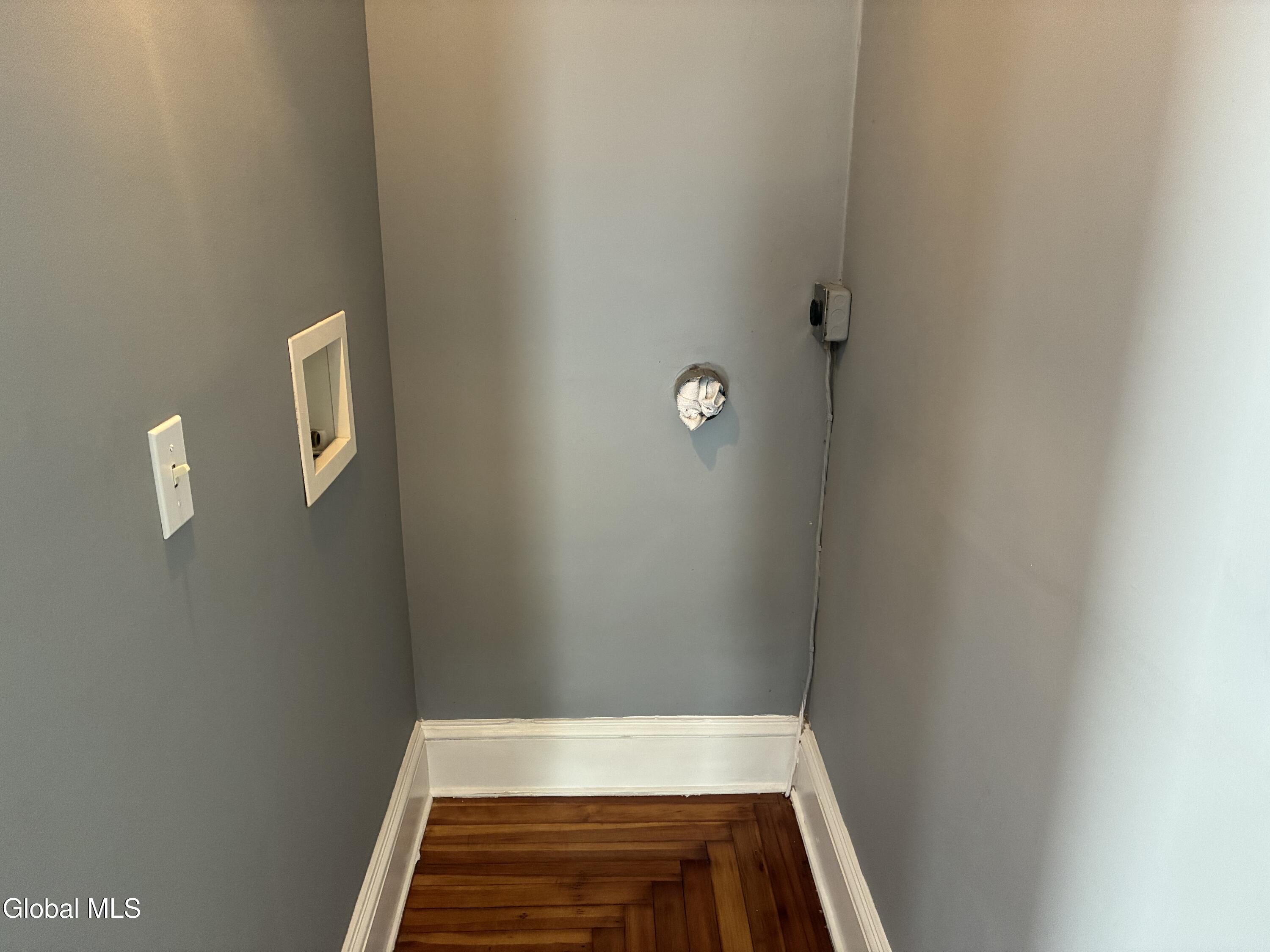 963 Maple Avenue Schenectady, NY 12307 - Photo 19 of 40 IMG_7860 (1)
