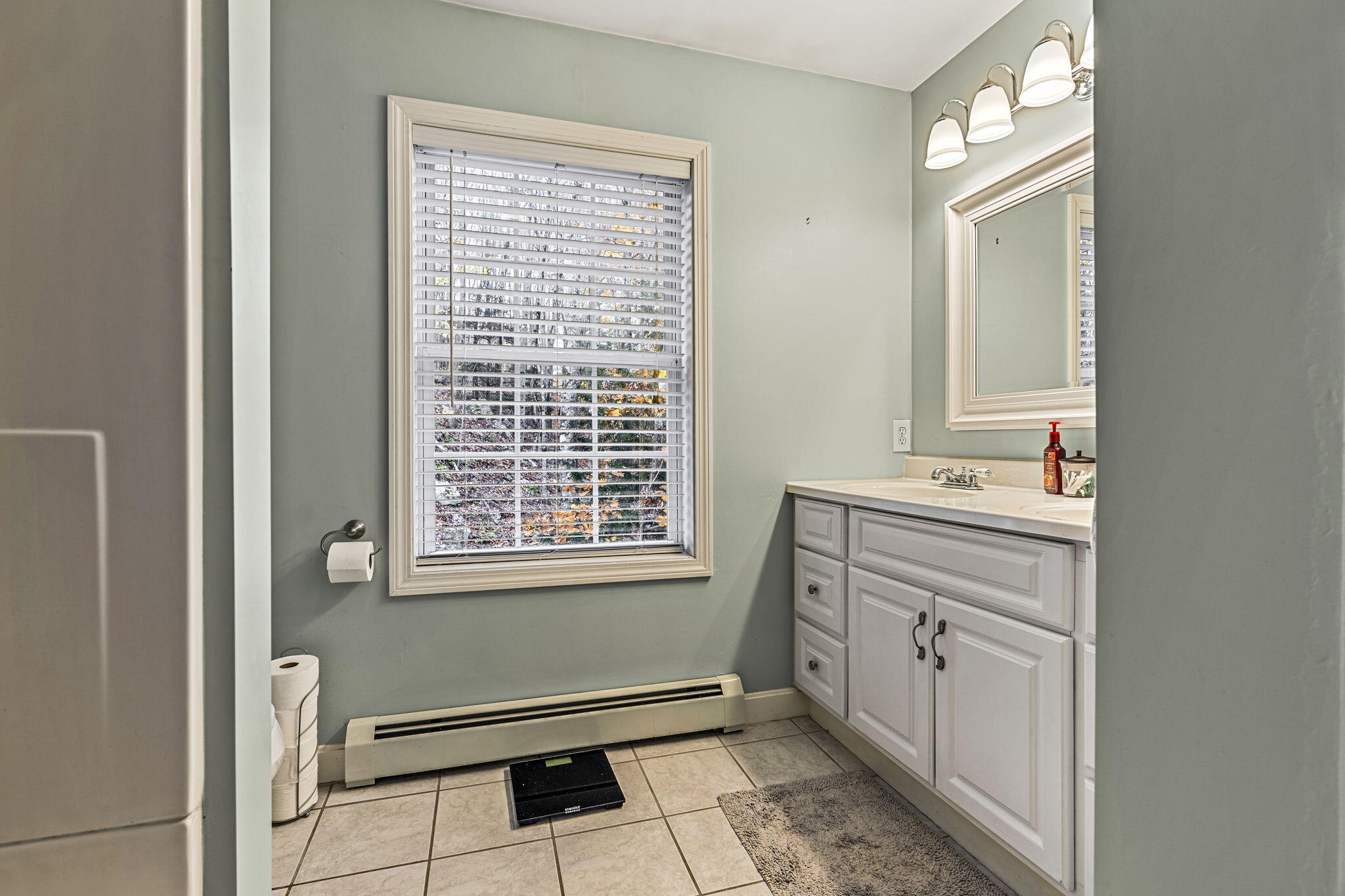 170 Portland Road, Unit A2 Gray, ME 04039 - Photo 17 of 31 28-web-or-mls-DSC00805