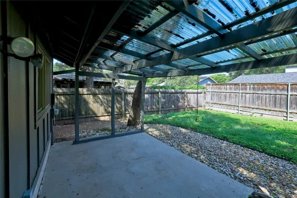 $2,450 | 11720 Running Fox Trail, Austin, TX 78759