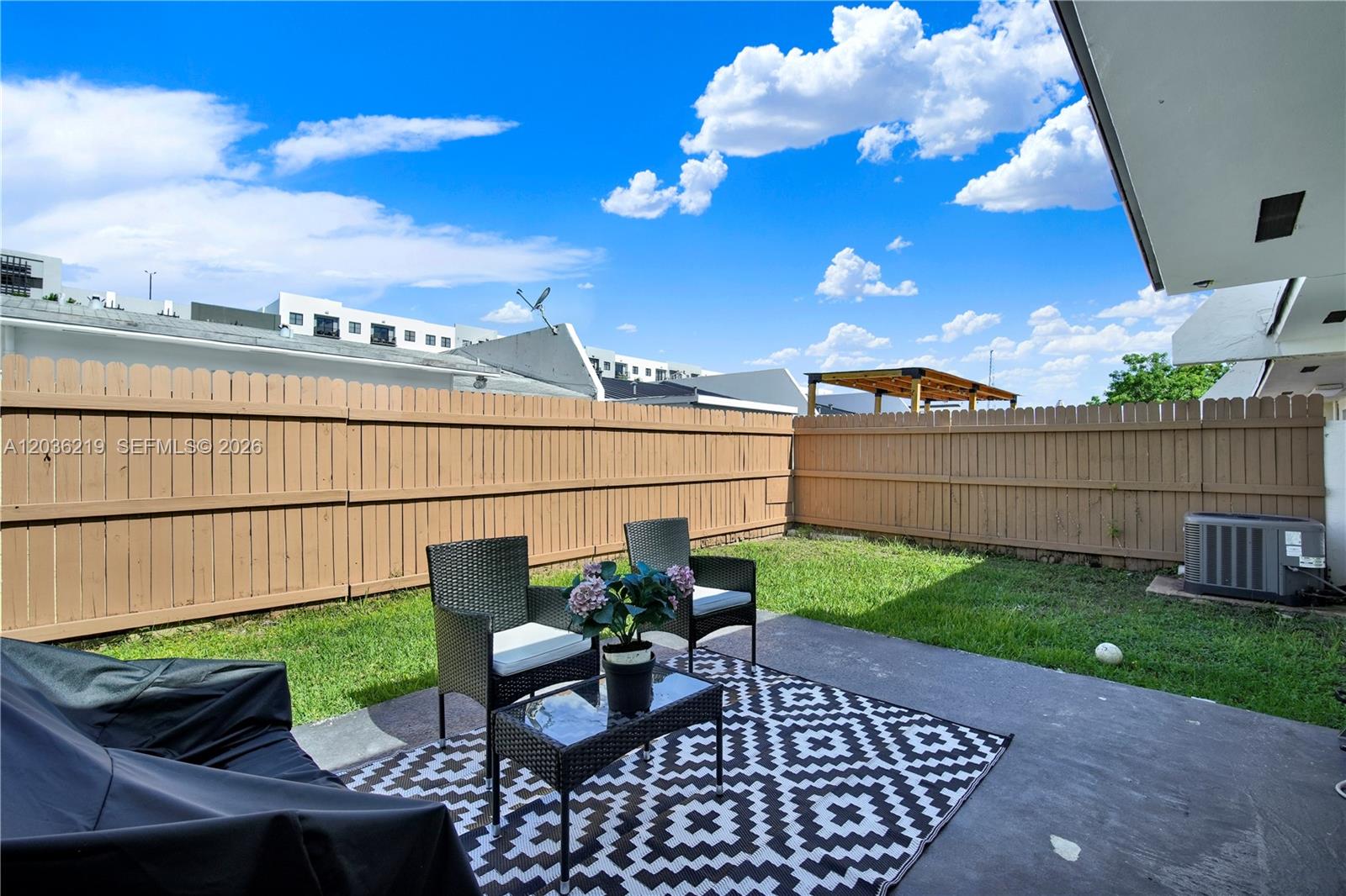 4260 Southwest 68th Court Miami, FL 33155 - Photo 18 of 21