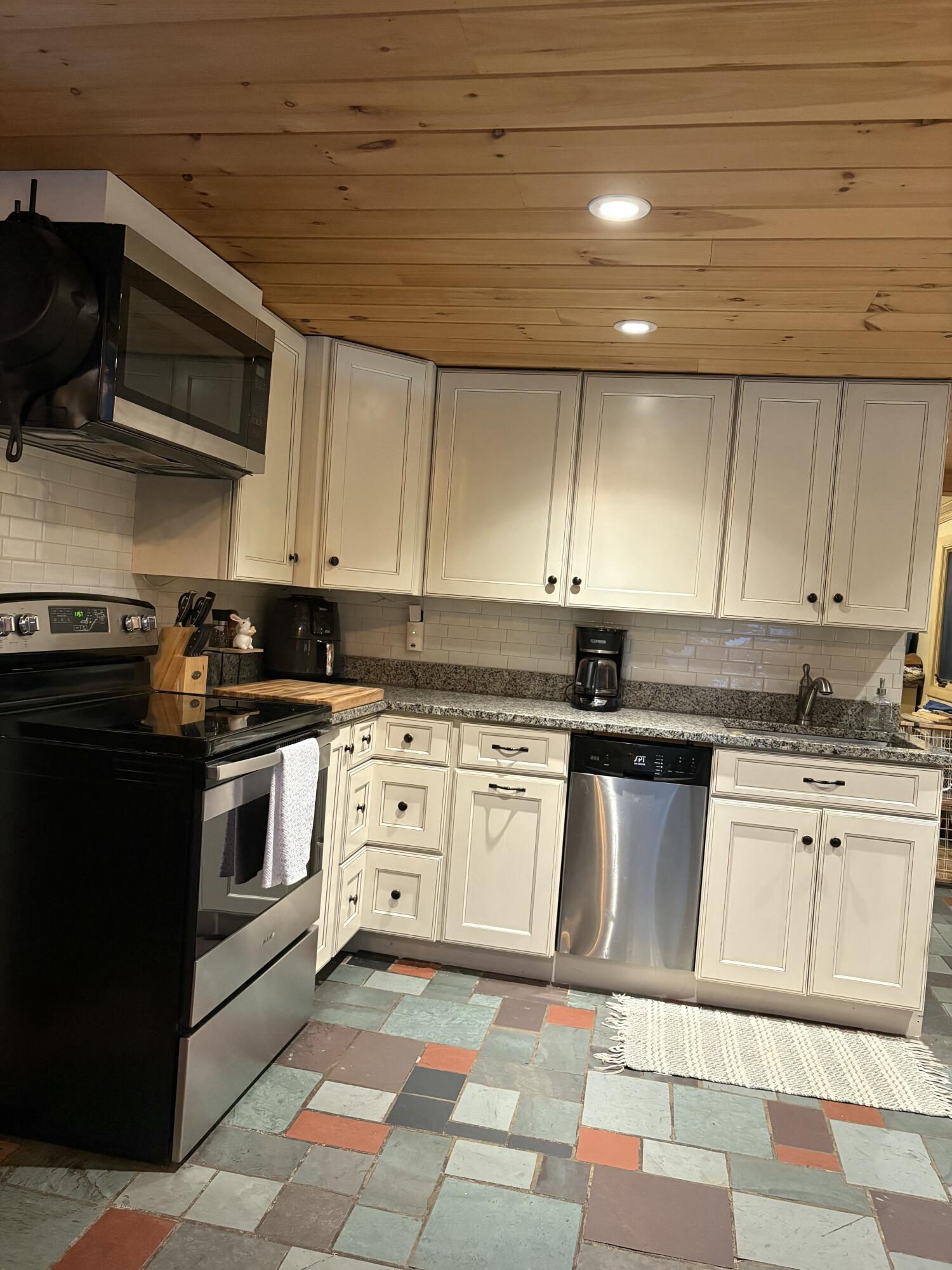 175 Deer Crossing Road Limerick, ME 04048 - Photo 5 of 35 20260311_215335885_iOS