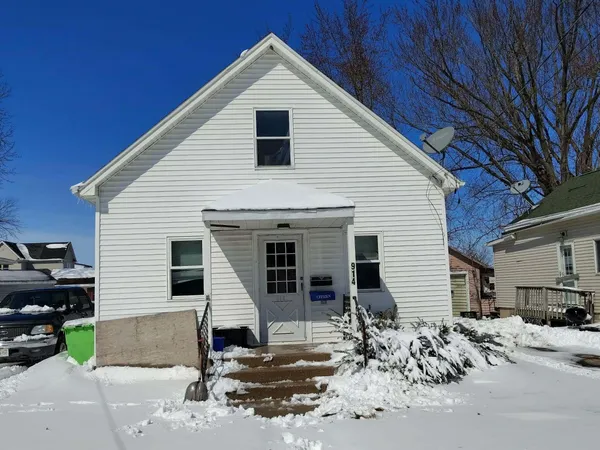 $150,000 | 914 Madison Street, Beaver Dam, WI 53916