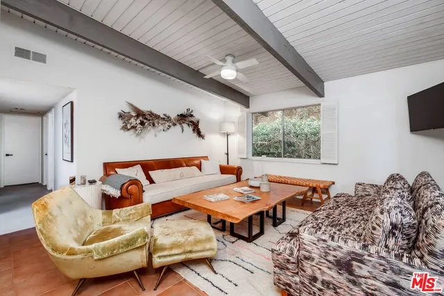 $18,000 | 2436 Arbutus Drive, Los Angeles, CA 90049