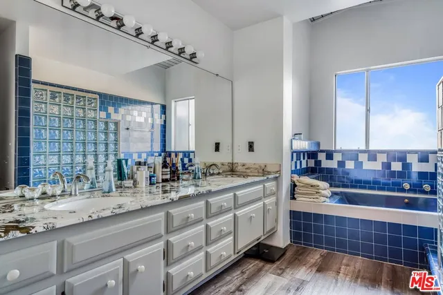 $18,000 | 2436 Arbutus Drive, Los Angeles, CA 90049