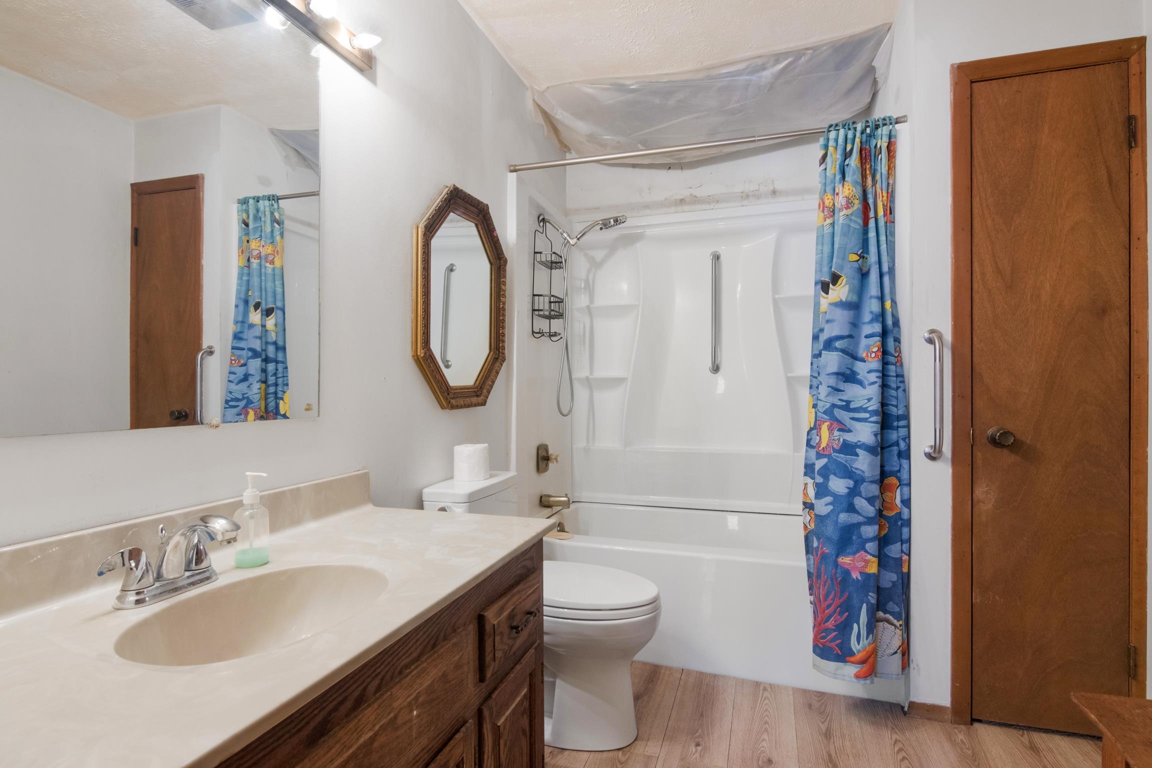 1570 Ridge View Court Traverse City, MI 49686 - Photo 11 of 30 1940433-cae341e1-2bd4-4523-9d17-0ecd6560831b.JPG
