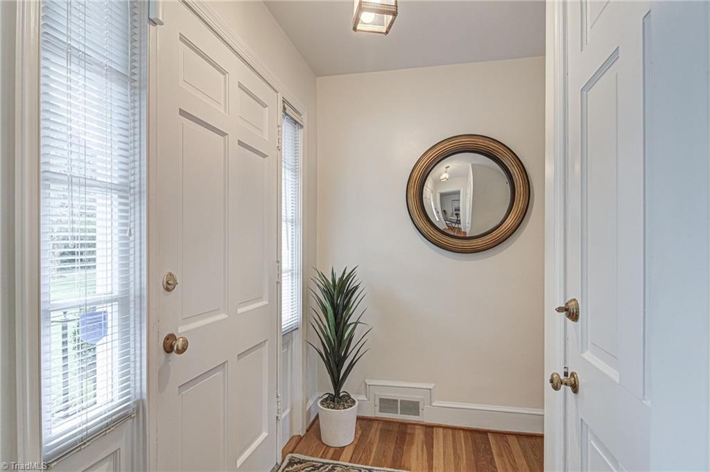1612 Reynolda Road Winston-Salem, NC 27104 - Photo 2 of 24 Gallery Image 2