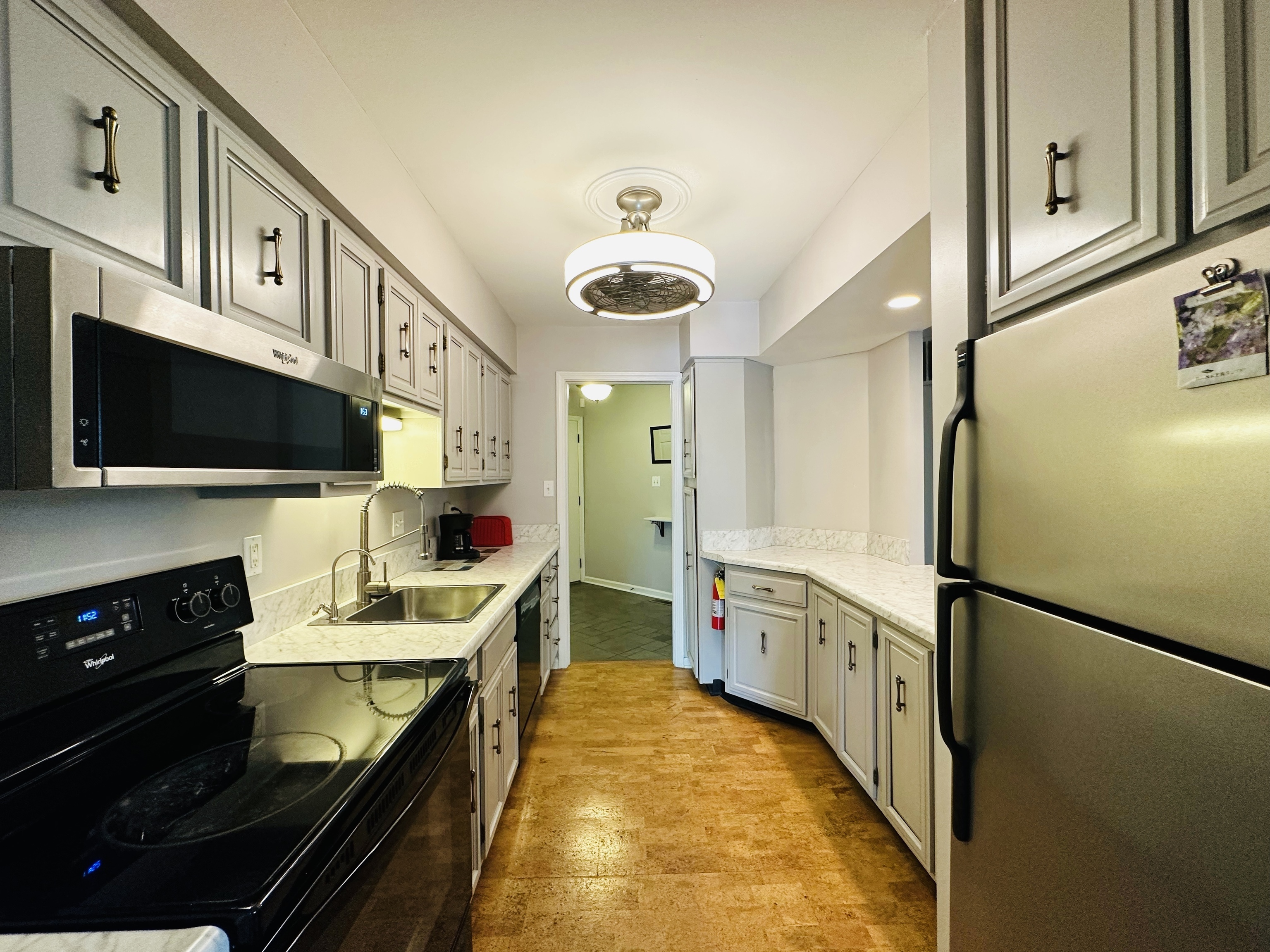3840 Knollton Road, Unit B Indianapolis, IN 46228 - Photo 11 of 30 Gallery Image 11