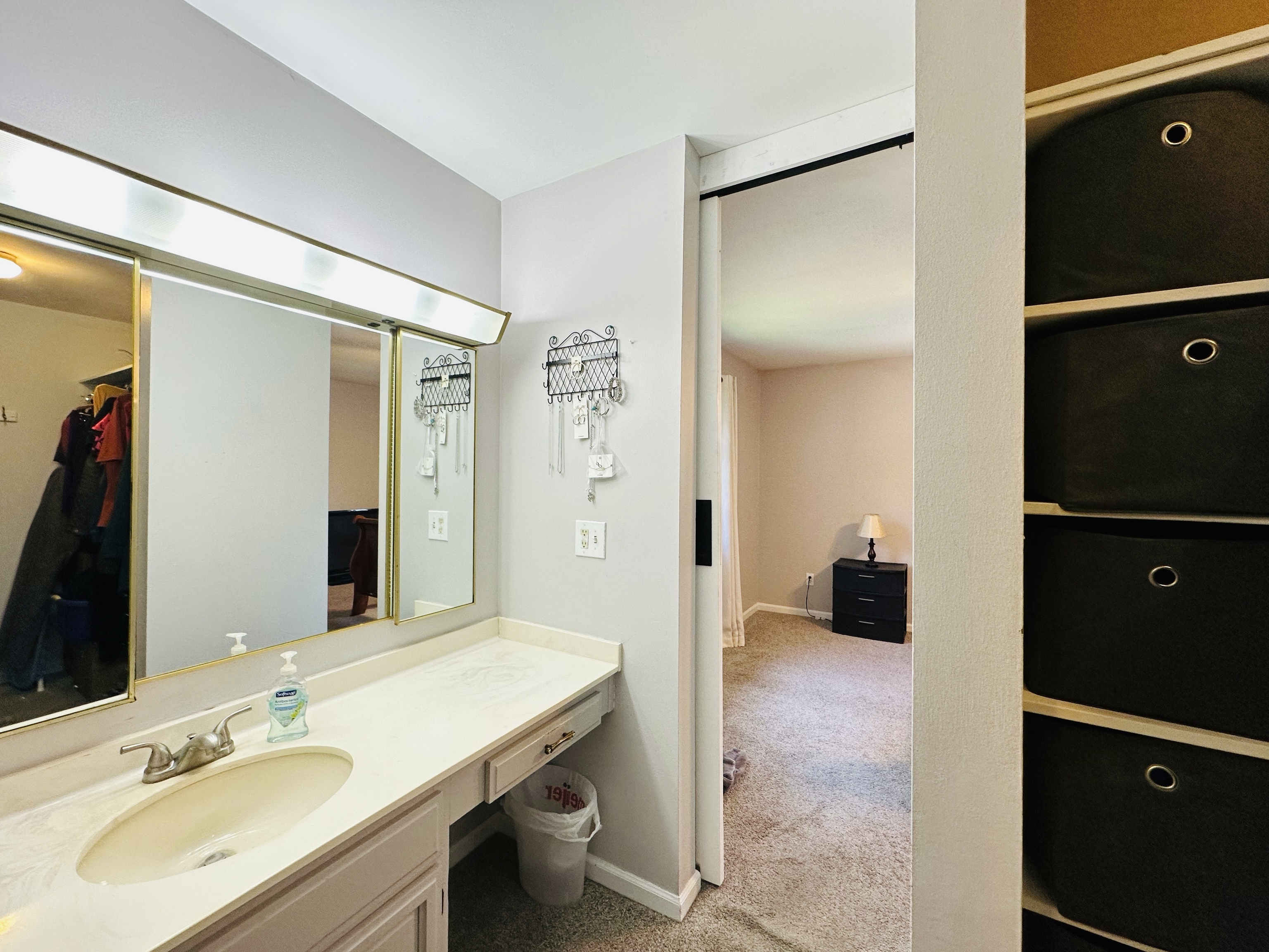 3840 Knollton Road, Unit B Indianapolis, IN 46228 - Photo 15 of 30 Gallery Image 15