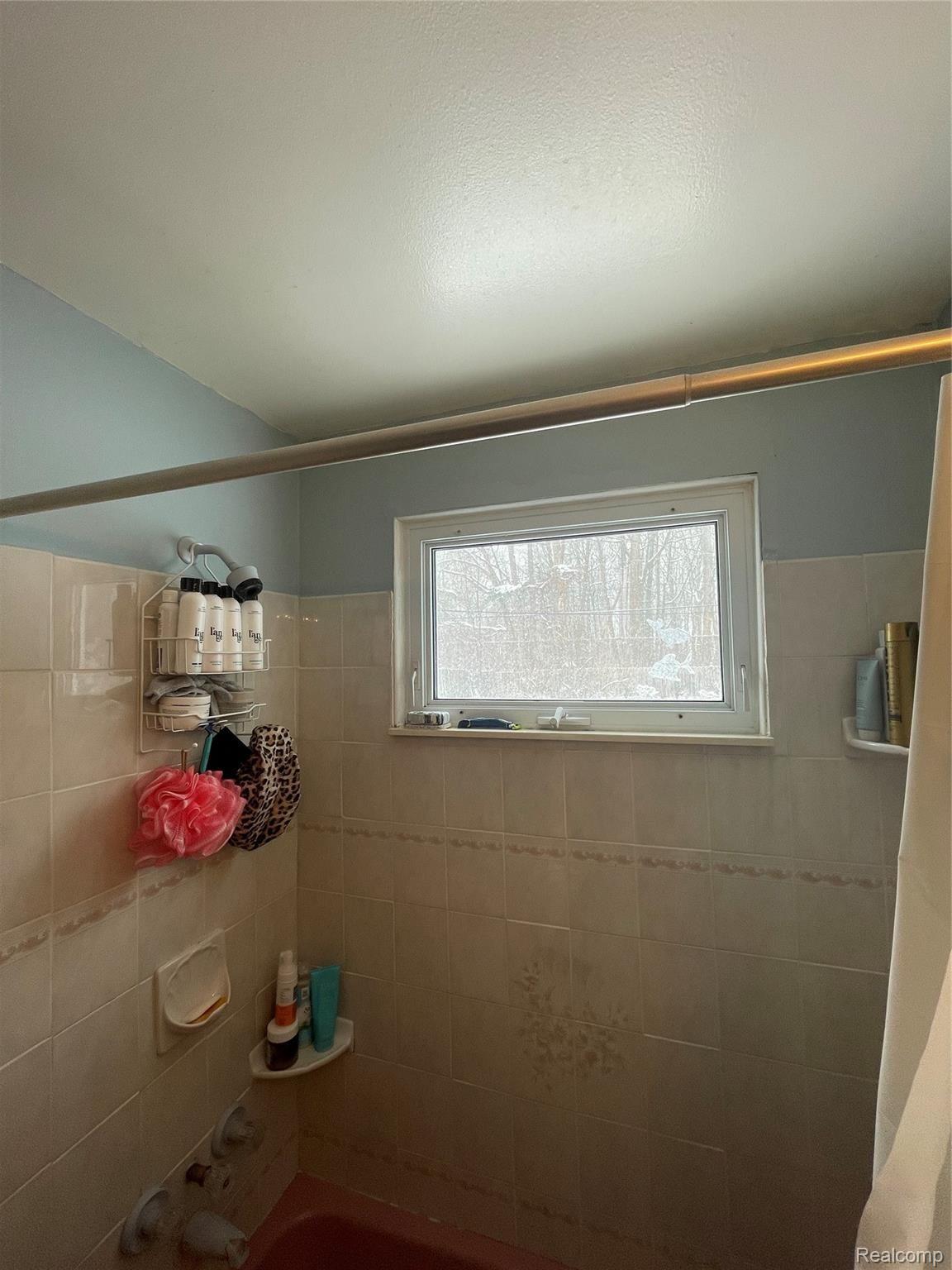 15344 Colbert Street Romulus, MI 48174 - Photo 15 of 48 IMG_0715 - Copy.JPG