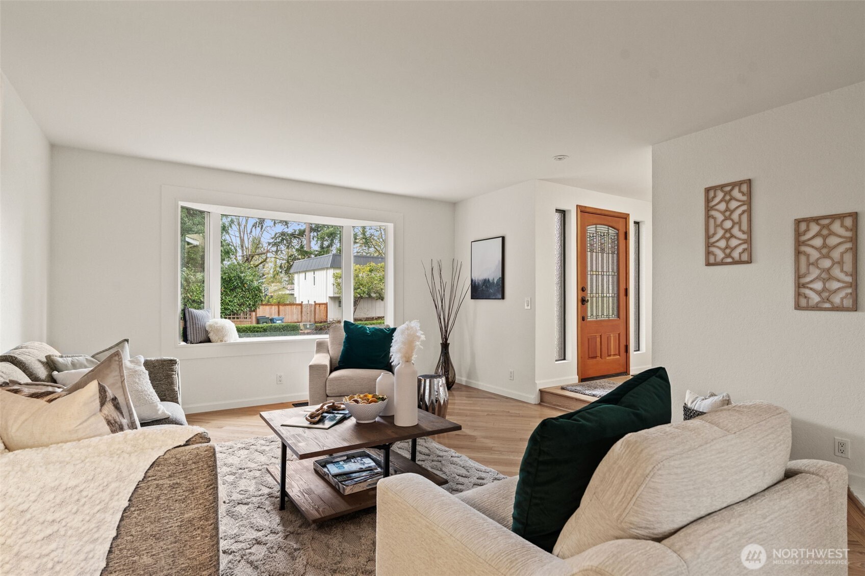 8615 184th Street Southwest Edmonds, WA 98026 - Photo 6 of 37