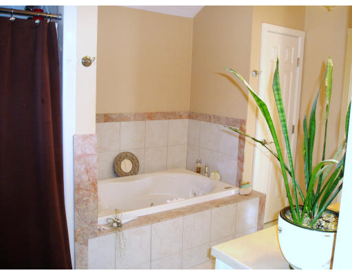 56 Coolidge Road Danvers, MA 01923 - Photo 12 of 14 Gallery Image 12