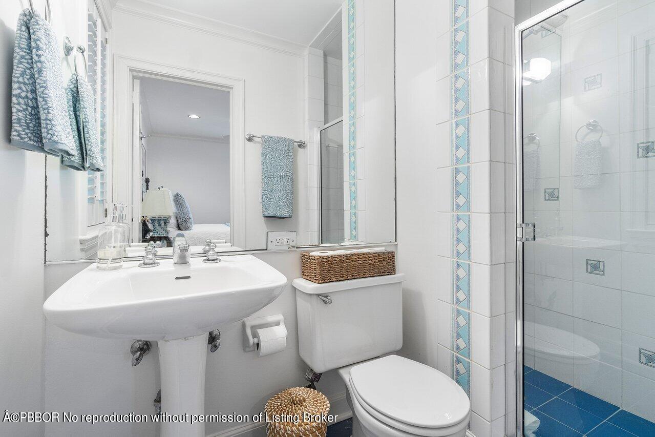 240 Miraflores Drive Palm Beach, FL 33480 - Photo 11 of 25 022-240MirafloresDrive-PalmBeach-FL-3348