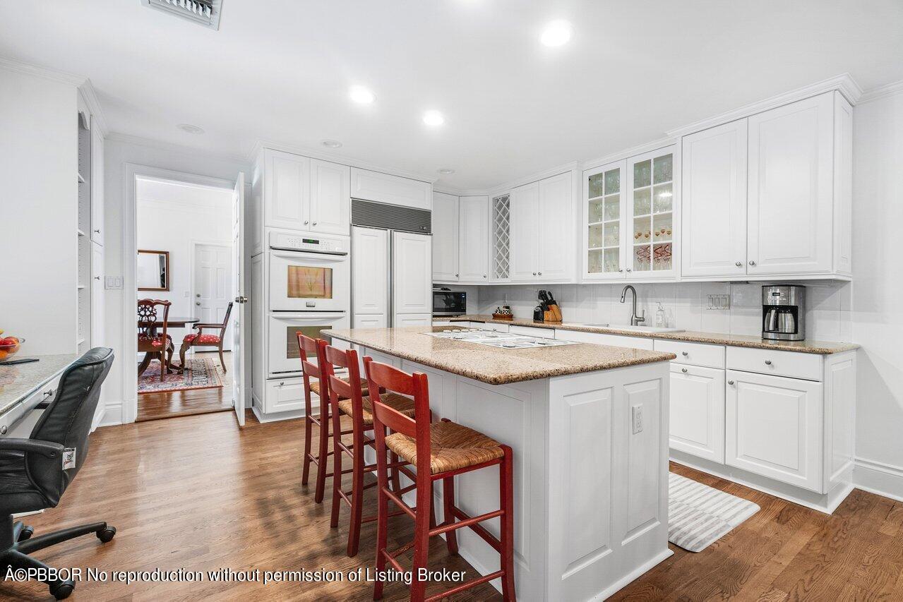 240 Miraflores Drive Palm Beach, FL 33480 - Photo 3 of 25 008-240MirafloresDrive-PalmBeach-FL-3348