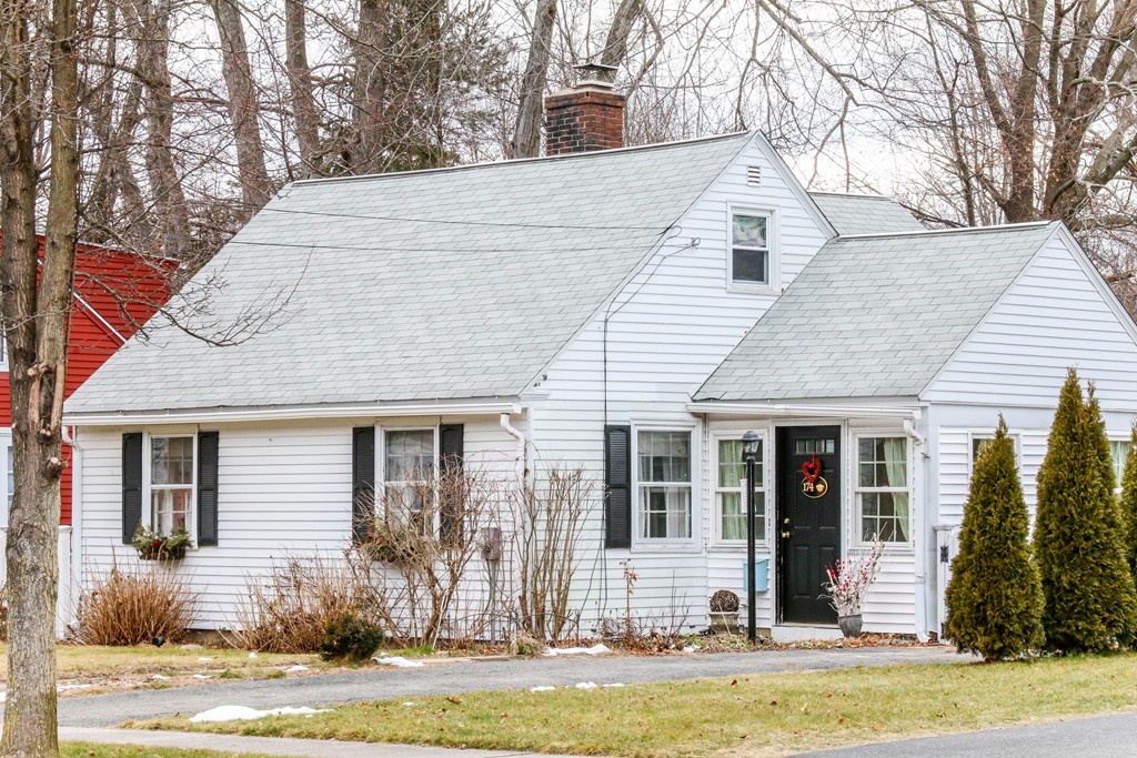 174 Maple Road, Longmeadow, MA 01106 Compass
