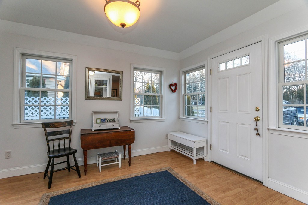 174 Maple Road Longmeadow, MA 01106 - Photo 2 of 20