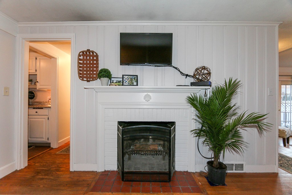 174 Maple Road Longmeadow, MA 01106 - Photo 5 of 20