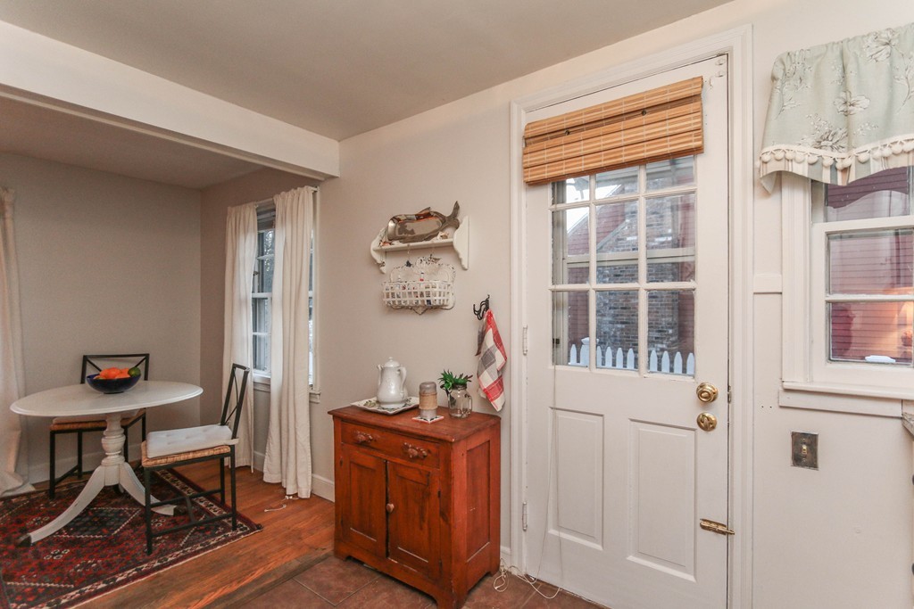 174 Maple Road Longmeadow, MA 01106 - Photo 8 of 20