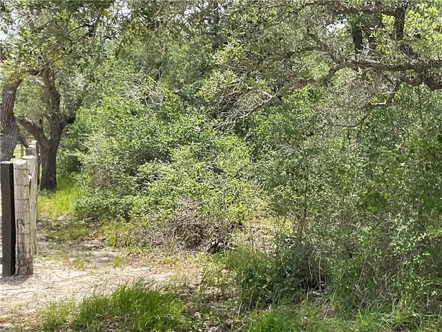 $87,500 | 342 Whispering Woods, Rockport, TX 78382