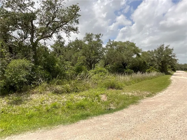 $87,500 | 342 Whispering Woods, Rockport, TX 78382