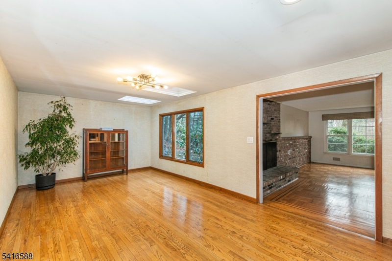 6 Van Duyne Road Mountain Lakes, NJ 07046 - Photo 12 of 44