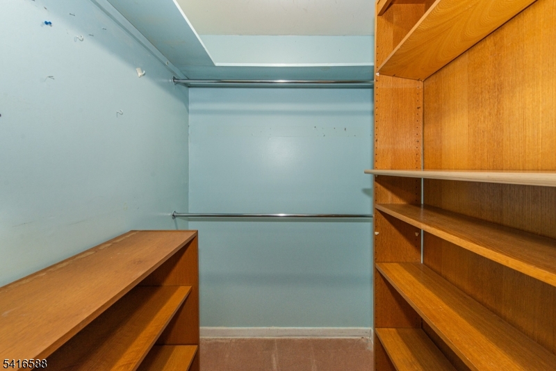 6 Van Duyne Road Mountain Lakes, NJ 07046 - Photo 25 of 44