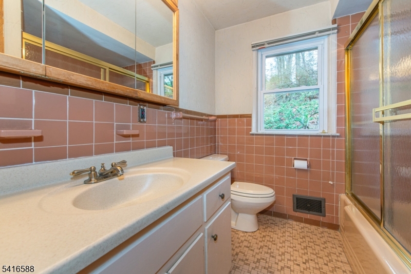 6 Van Duyne Road Mountain Lakes, NJ 07046 - Photo 28 of 44