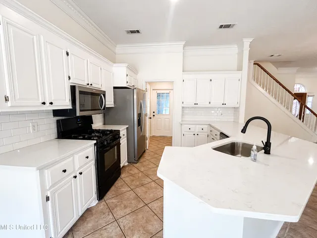 $314,900 | 431 Hemlock Drive, Flowood, MS 39232