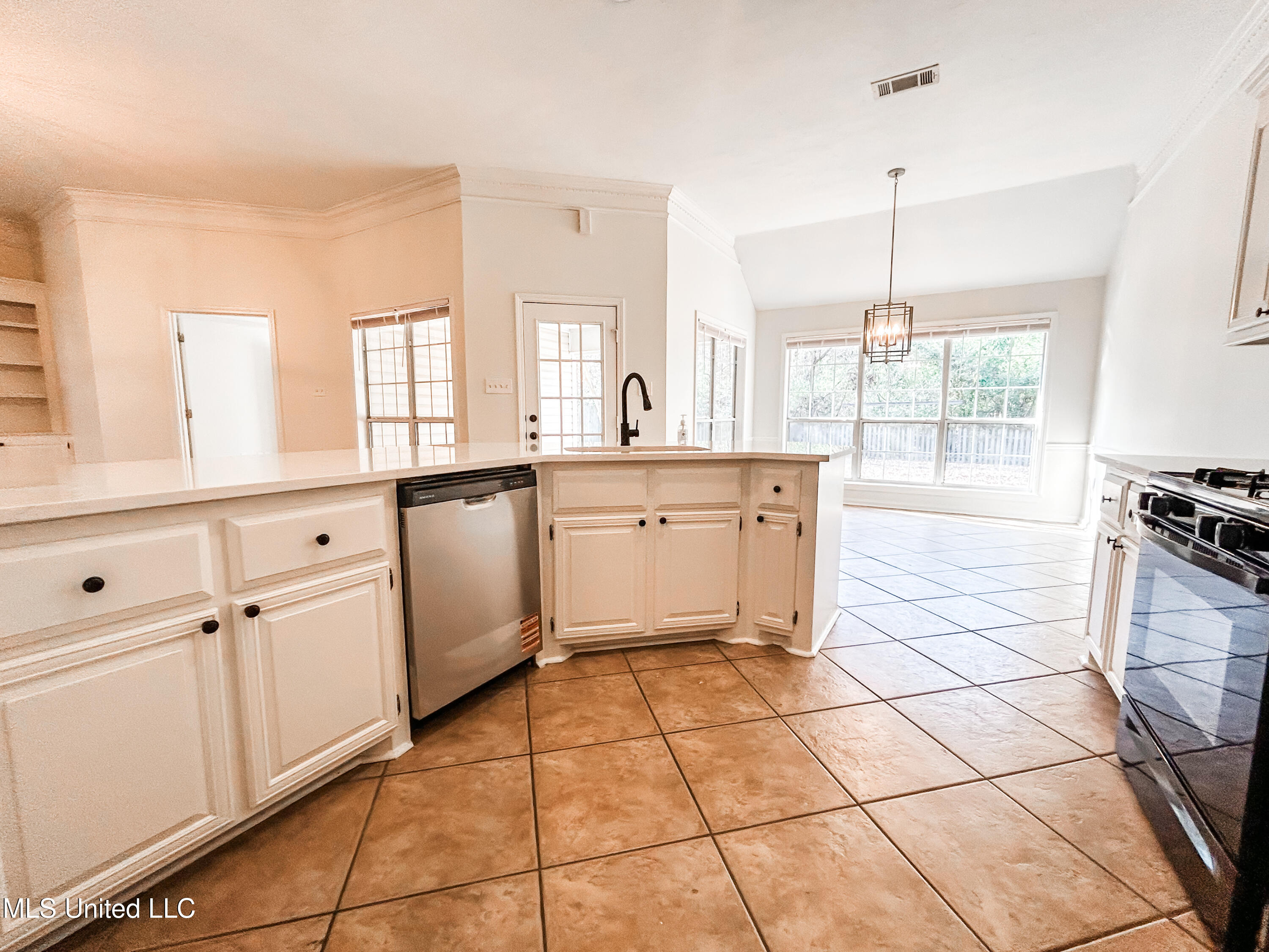 431 Hemlock Drive Flowood, MS 39232 - Photo 18 of 38 IMG_1111