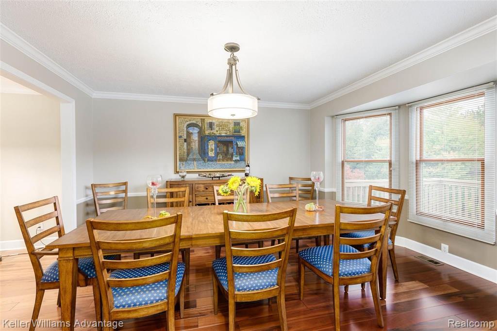 25325 Rutledge Crossing Farmington Hills, MI 48335 - Photo 8 of 56