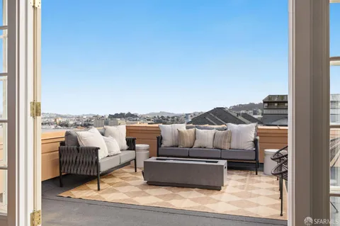 $4,695,000 | 3234-3236 Clay Street, San Francisco, CA 94115