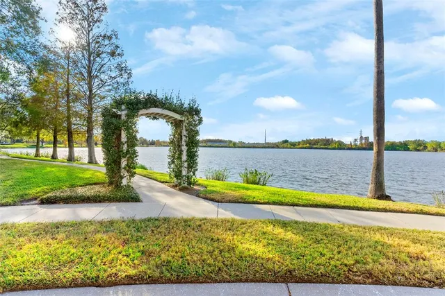 $3,700 | 10806 Spring Mountain Place, Tampa, FL 33626