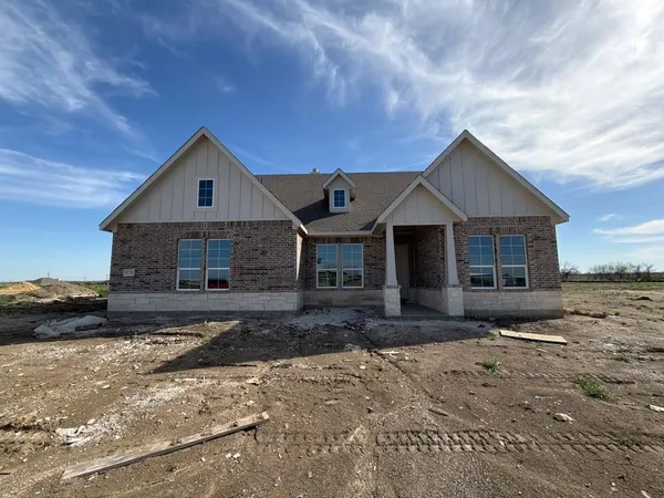 $511,925 | 870 County Road 200, Valley View, TX 76272