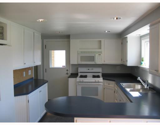 1130 Mission Road Latrobe, PA 15650 - Photo 3 of 12 Kitchen.
