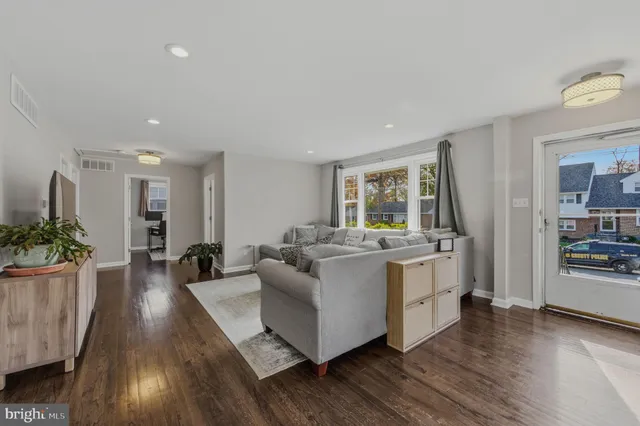 $449,000 | 319 McDaniel Avenue, Wilmington, DE 19803