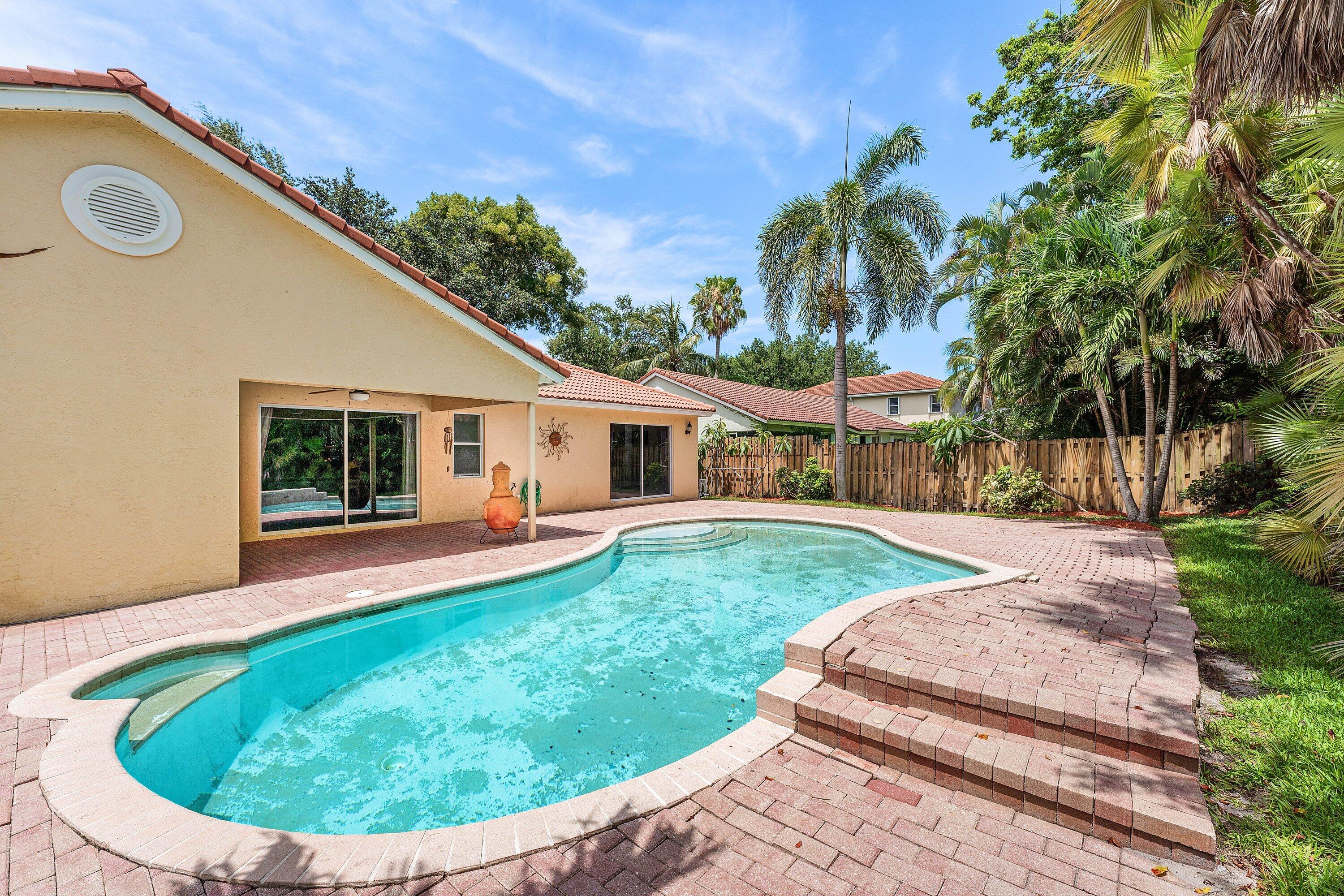 4824 South Lee Road Delray Beach, FL 33445 - Photo 20 of 23 034-4824SouthLeeRoad-DelrayBeach-FL-3344