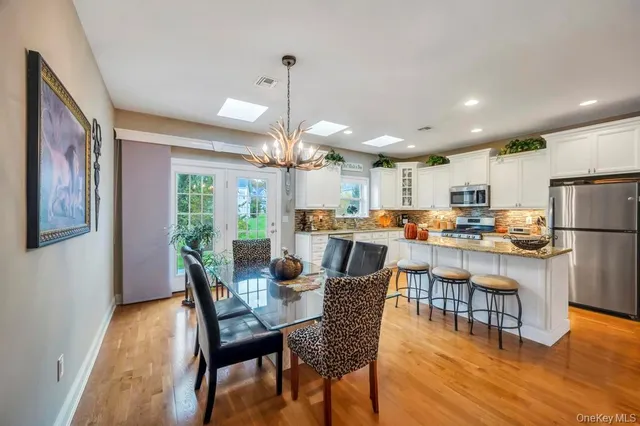 $660,000 | 4 Haverton Court, Riverhead, NY 11901