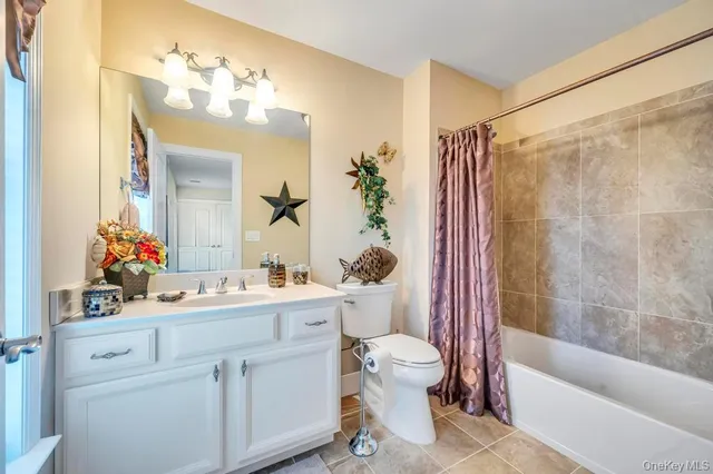 $660,000 | 4 Haverton Court, Riverhead, NY 11901