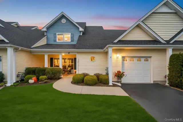 $660,000 | 4 Haverton Court, Riverhead, NY 11901