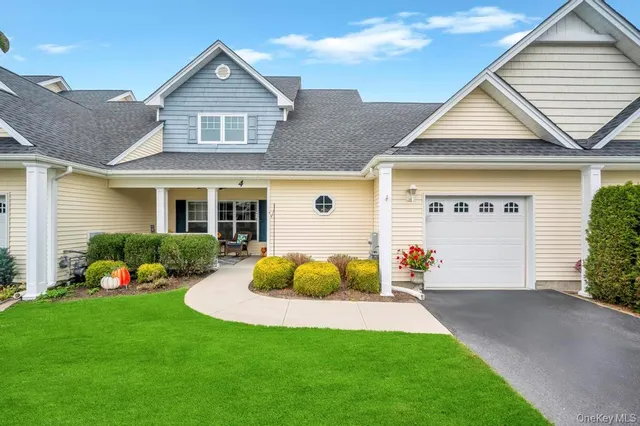 $660,000 | 4 Haverton Court, Riverhead, NY 11901