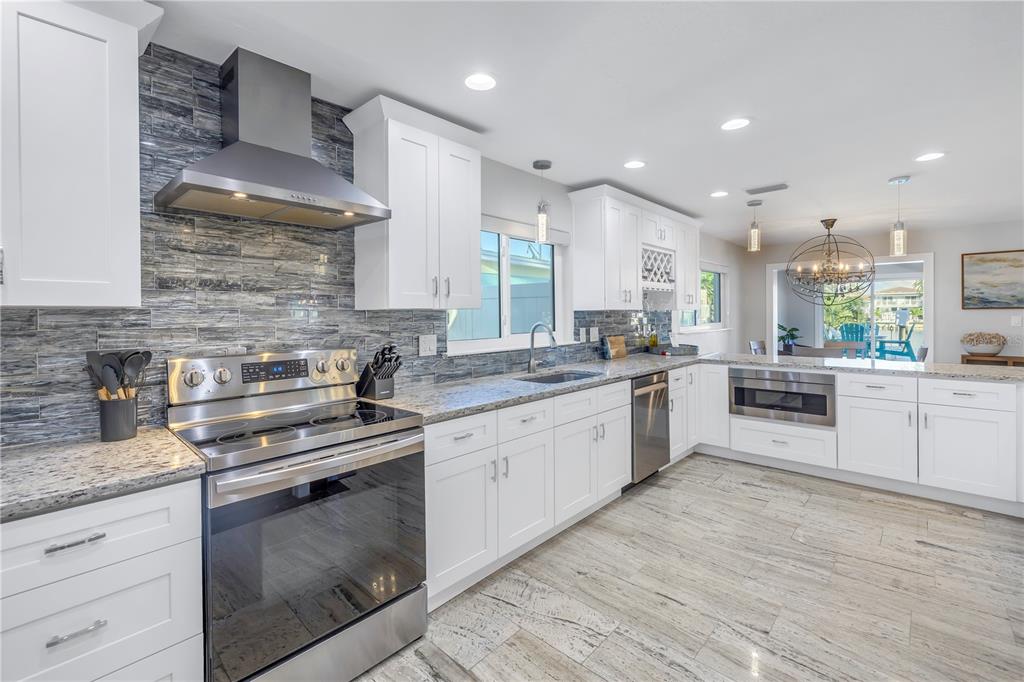 533 Lillian Drive Madeira Beach, FL 33708 - Photo 19 of 84