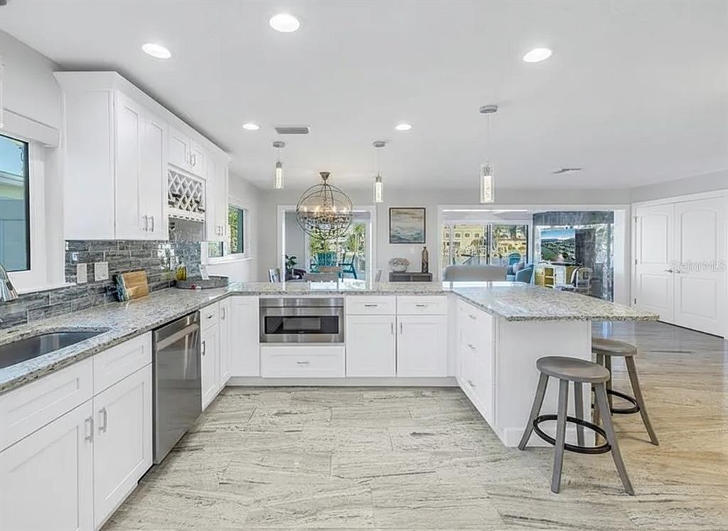 533 Lillian Drive Madeira Beach, FL 33708 - Photo 20 of 84